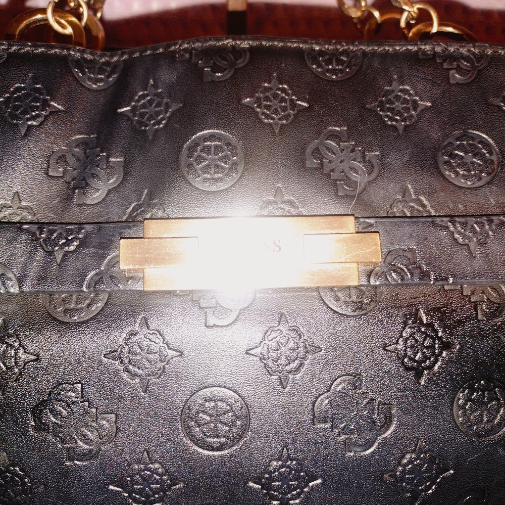 GUESS Black purse with gold chains.#A27 - Picture 4 of 11